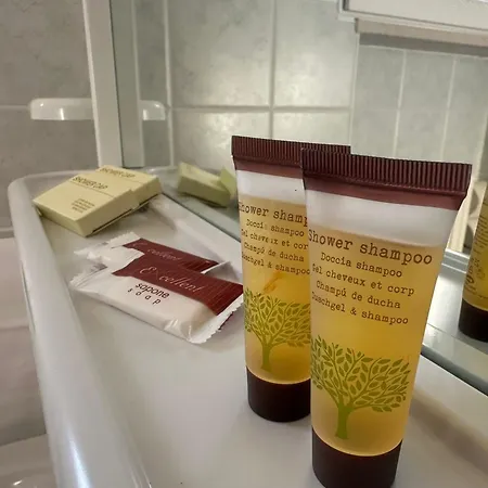 לינה וארוחת בוקר Nova Costa 3*